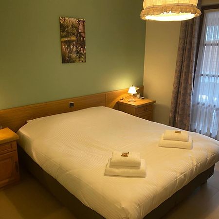 Hotel Monika Зутендал Екстериор снимка